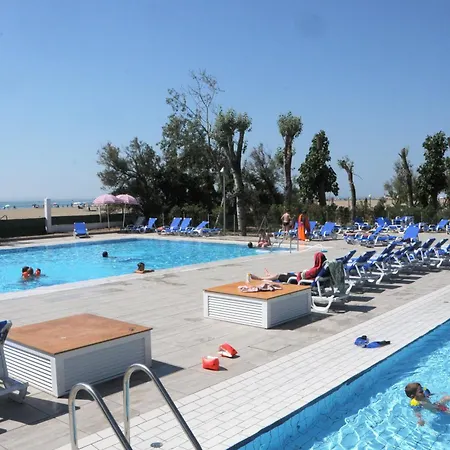 Punta Falconera Camping & Village Camping 2*