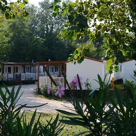 Punta Falconera Camping & Village Camping 2*